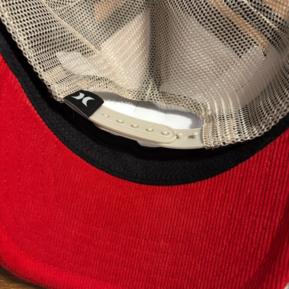 Hurley Red and Silver Party Hats
